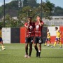 CAMARGO Y JAMES DESLUMBRAN CON LA JUVENIL